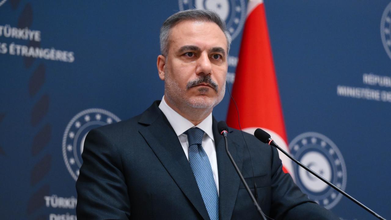 Bakan Fidan, İranlı mevkidaşı Arakçi ile görüştü — Son Dakika — Adıyaman yerel haber görseli