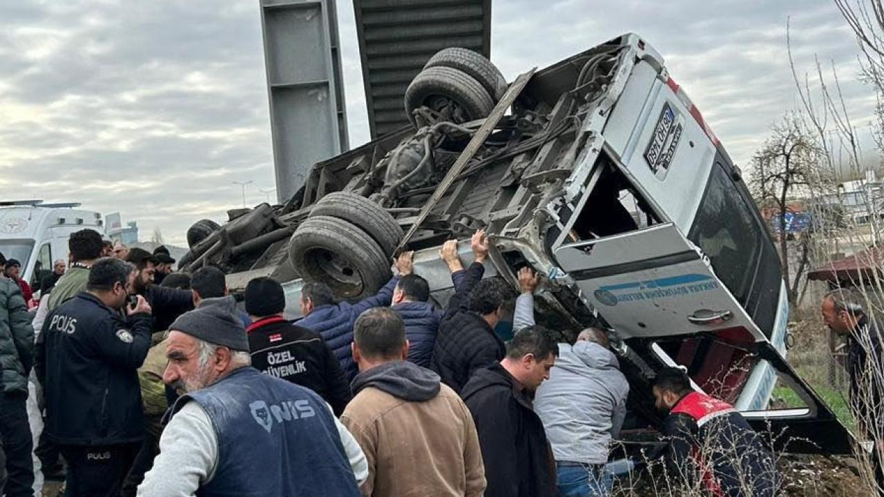 Başkentte 5 kişinin öldüğü kazaya ilişkin otobüs sahibi tutuklandı — Son Dakika görseli