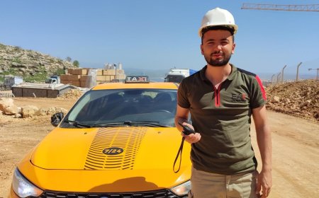 “Adıyaman Abisi” Olarak Anılıyor: Taksici Müslüm Yusuf Tan’dan Sınırları Aşan Merhamet