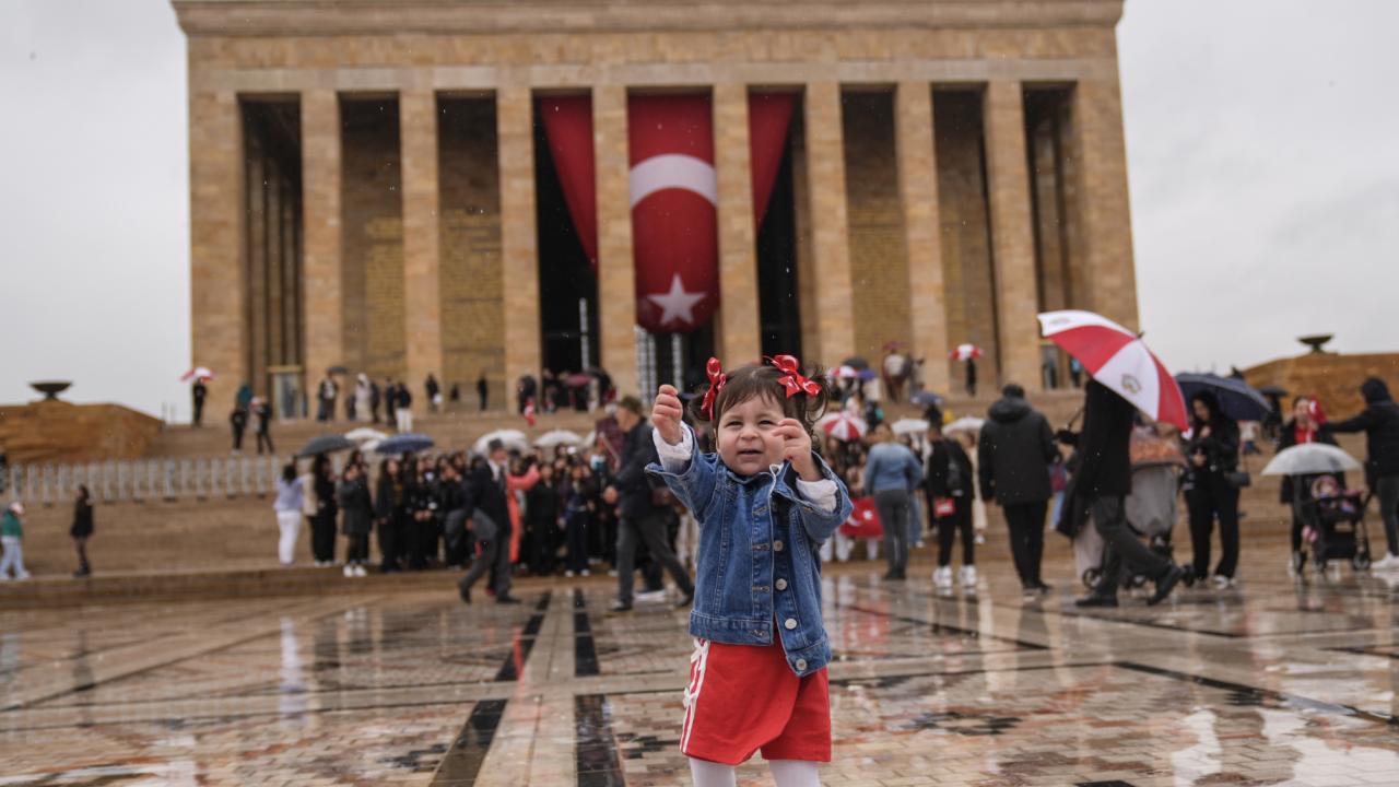 23 Nisan Ulusal Egemenlik ve Çocuk Bayramı coşkuyla kutlanıyor