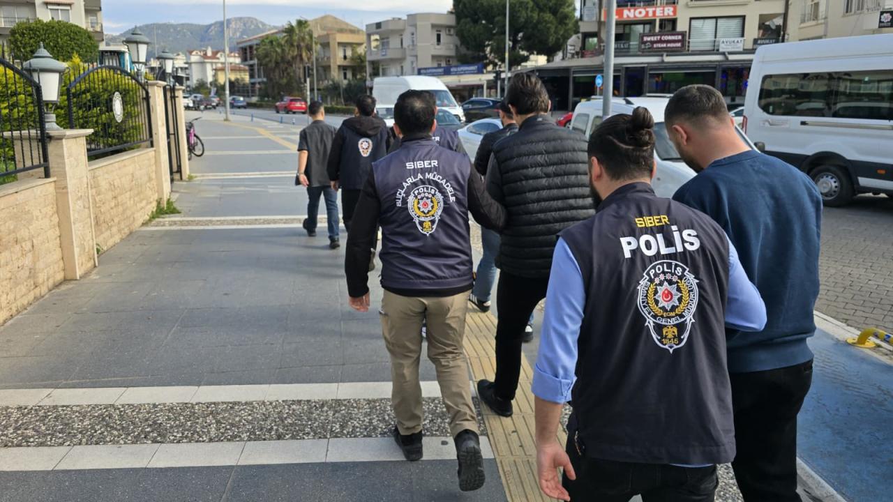 4 ilde 'sahte bungalov' operasyonu: 3 şüpheli tutuklandı — Son Dakika — Adıyaman yerel haber görseli