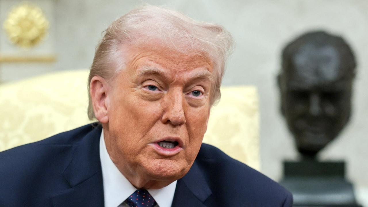 ABD Başkanı Trump, dün Hürmüz Boğazı'ndan 34 geminin geçtiğini belirtti — Son Dakika haber görseli