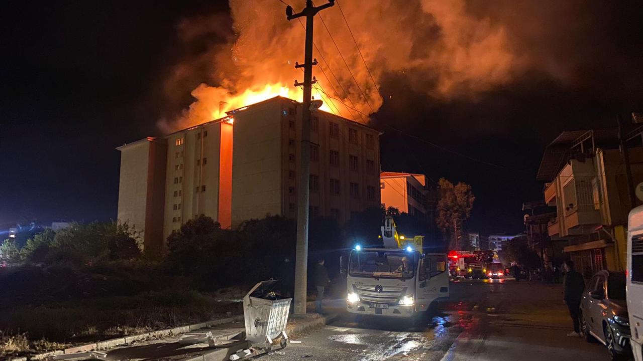 Aydın'da lise yurdunda çıkan yangın kontrol altına alındı — Son Dakika — Adıyaman yerel haber görseli