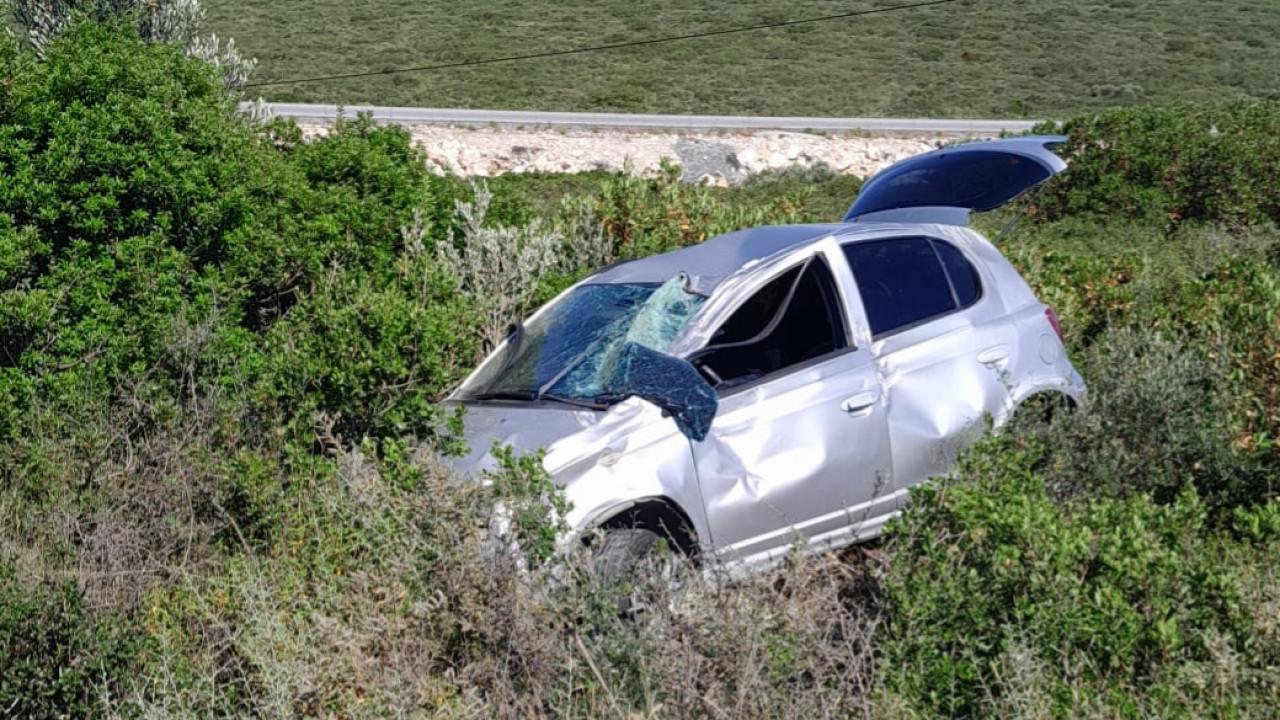 Aydın'da otomobil şarampole devrildi: 2 ölü