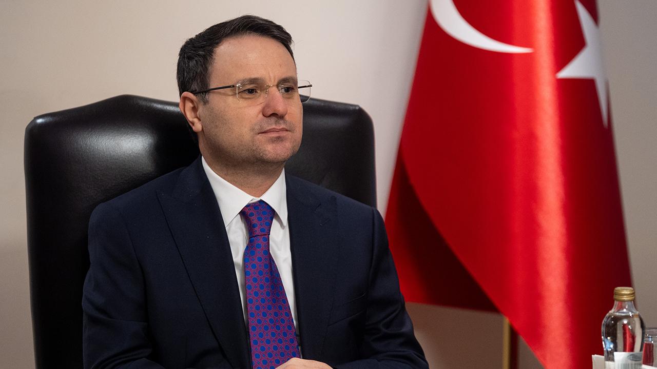 Bakan Gürlek: İsrail Konsolosluğu çevresindeki silah sesi ihbarlarına ilişkin soruşturma başlatıldı — Son Dakika — Adıyaman yerel haber görseli