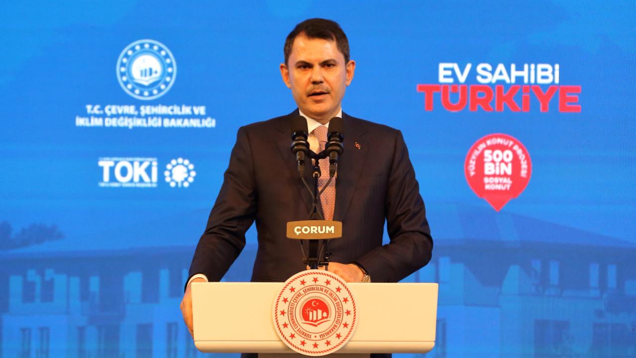 Bakan Kurum: Yapamazlar diyenlere cevabımızı mutluluk gözyaşı döken annelerle verdik — Son Dakika — Adıyaman yerel haber görseli