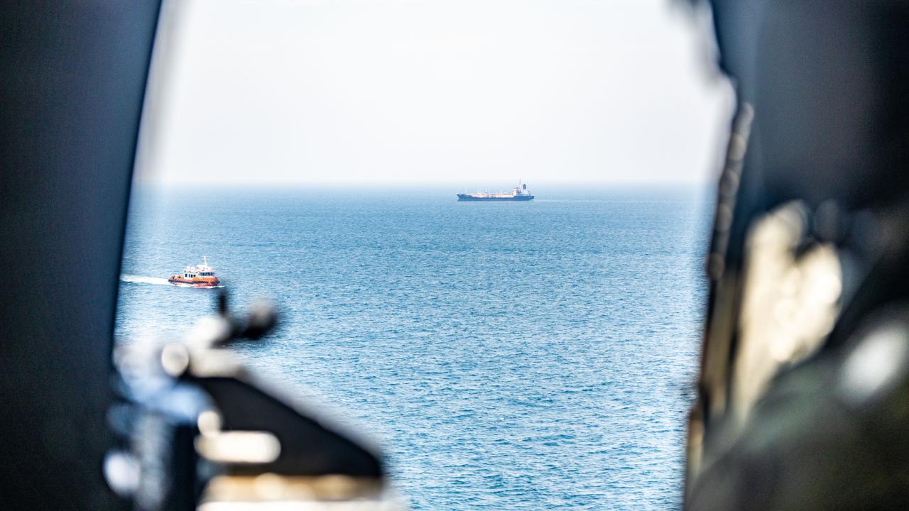 CENTCOM: İran, Kuveyt'e doğru balistik füze fırlattı — Son Dakika haber görseli