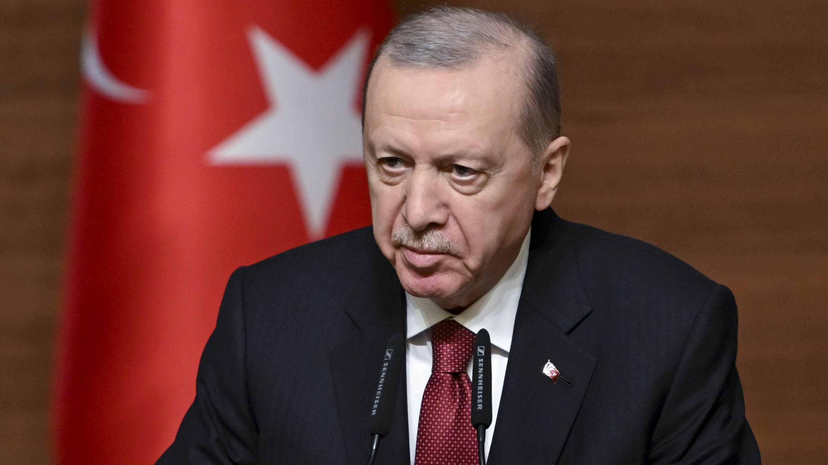 Cumhurbaşkanı Erdoğan'dan İsrail Konsolosluğu önündeki çatışmaya ilişkin açıklama — Son Dakika haber görseli