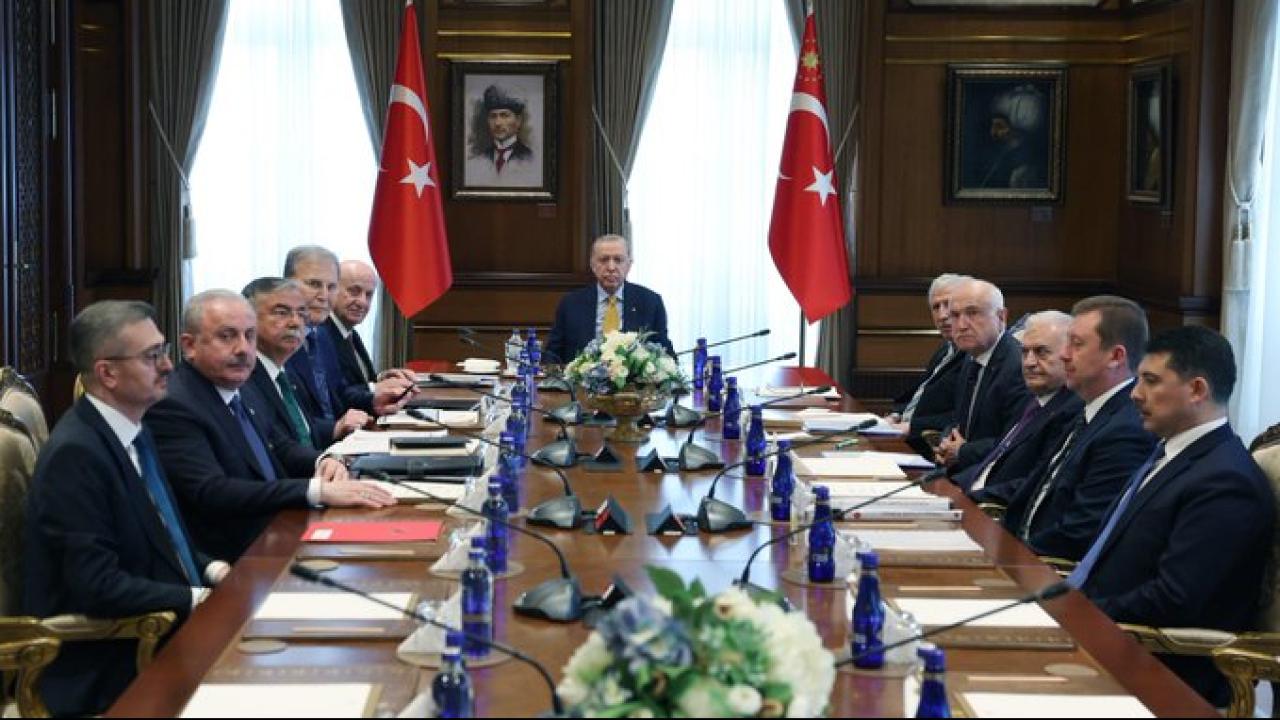 Cumhurbaşkanlığı Yüksek İstişare Kurulu toplandı — Son Dakika haber görseli
