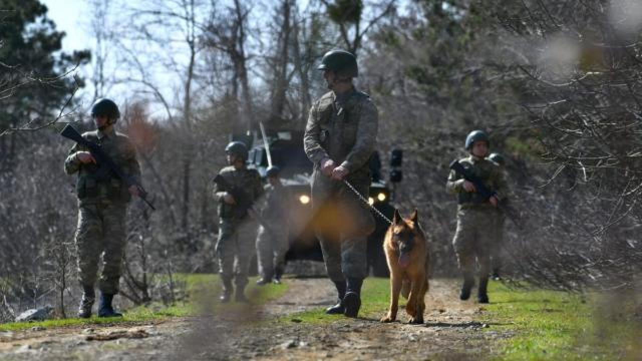 Edirne'de sınırı geçmeye çalışan biri FETÖ üyesi 3 kişi yakalandı — Son Dakika haber görseli