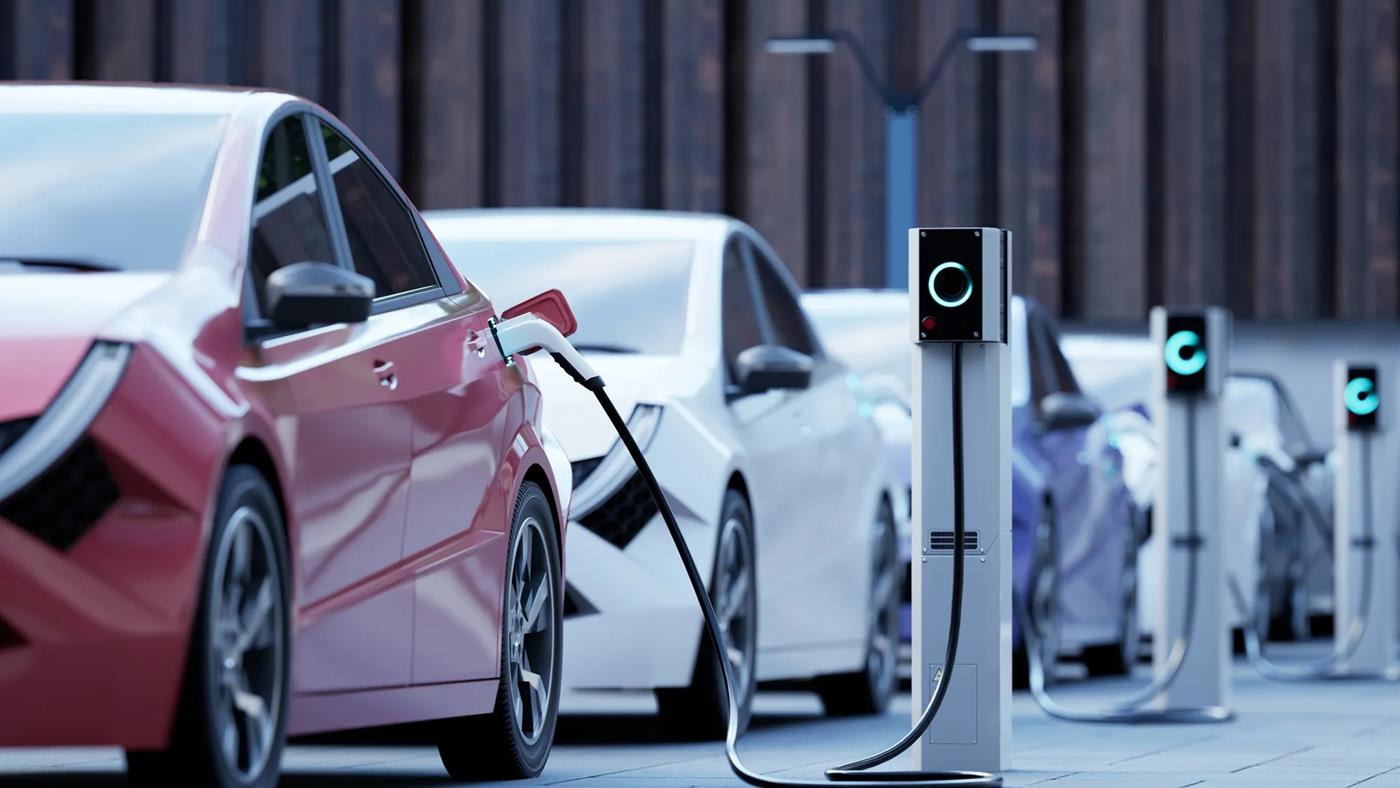 Elektrikli araçlar resmi tahminleri yıktı geçti: Sürücüler EV’leri sevdi