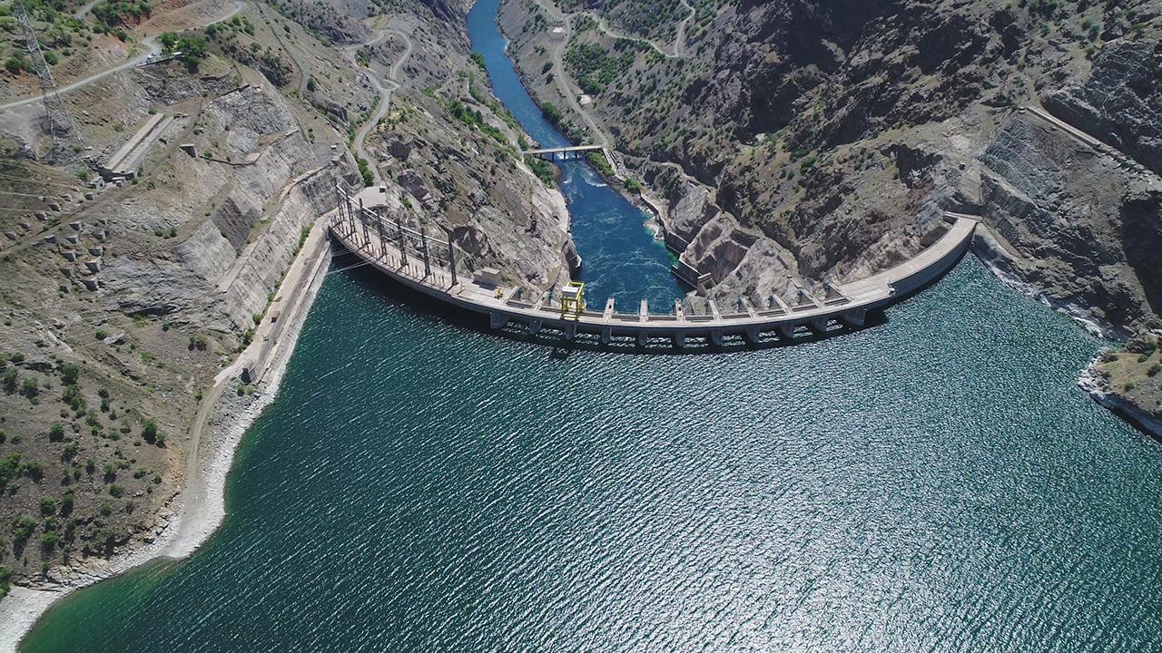 Enerjide arz risklerine karşı Türkiye'nin güvencesi HES'ler — Son Dakika — Adıyaman yerel haber görseli