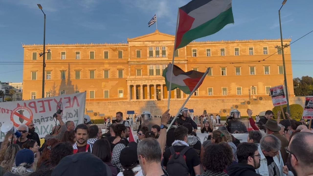 Haydut İsrailin Sumud Filosu'na saldırısı Atina'da protesto edildi — Son Dakika — Adıyaman yerel haber görseli
