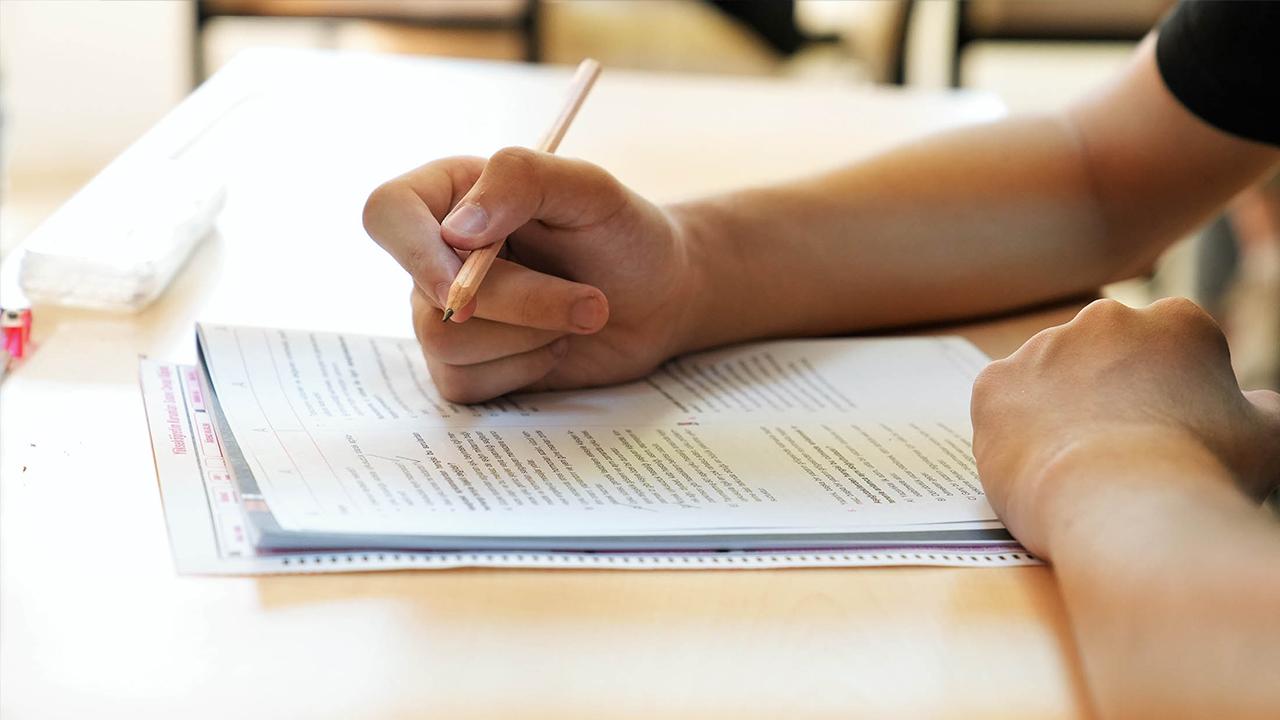 Hukuk Mesleklerine Giriş Sınavı yapıldı