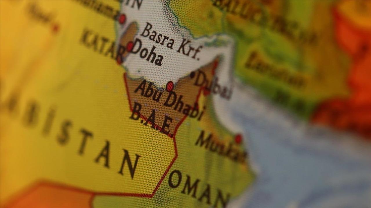 İngiltere Deniz Ticaret Örgütü: BAE açıklarında bir petrol tankerine mühimmat isabet etti — Son Dakika — Adıyaman yerel haber görseli