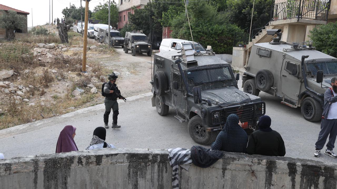 İşgalci İsrail ordusu, Doğu Kudüs'te en az 35 Filistinliyi gözaltına aldı — Son Dakika — Adıyaman yerel haber görseli