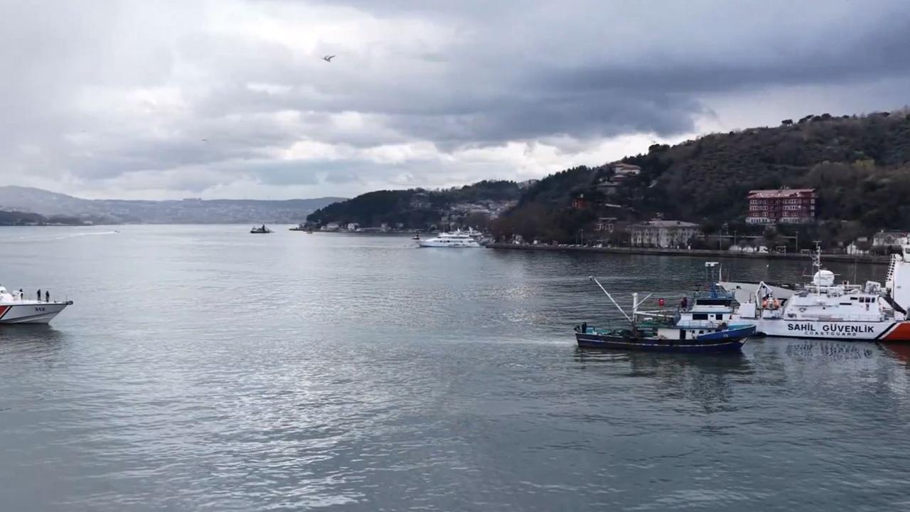 Jandarma ve sahil güvenlikten 200 kilogramlık uyuşturucu operasyonu — Son Dakika haber görseli