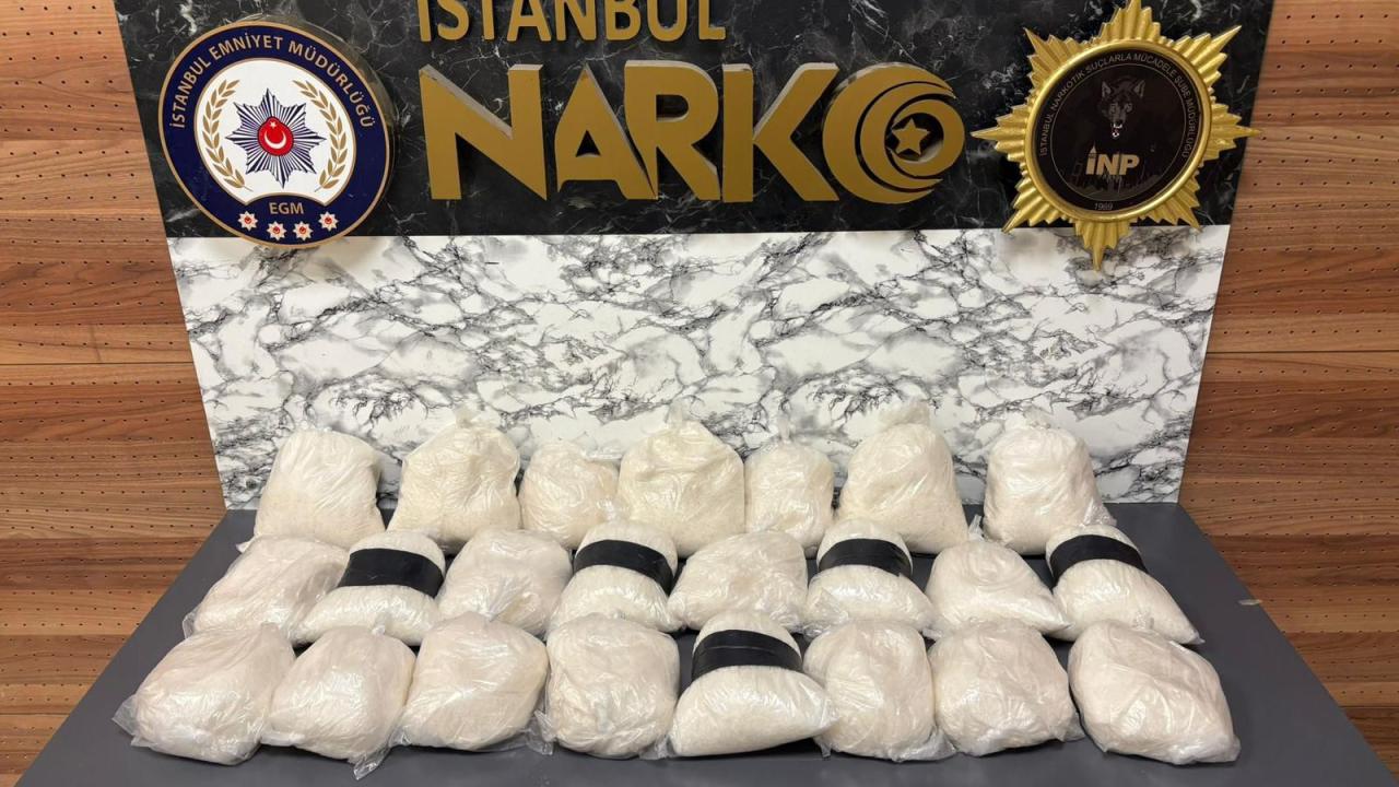 Kargoyla gönderilen buzdolabında 28 kilo uyuşturucu ele geçirildi — Son Dakika — Adıyaman yerel haber görseli