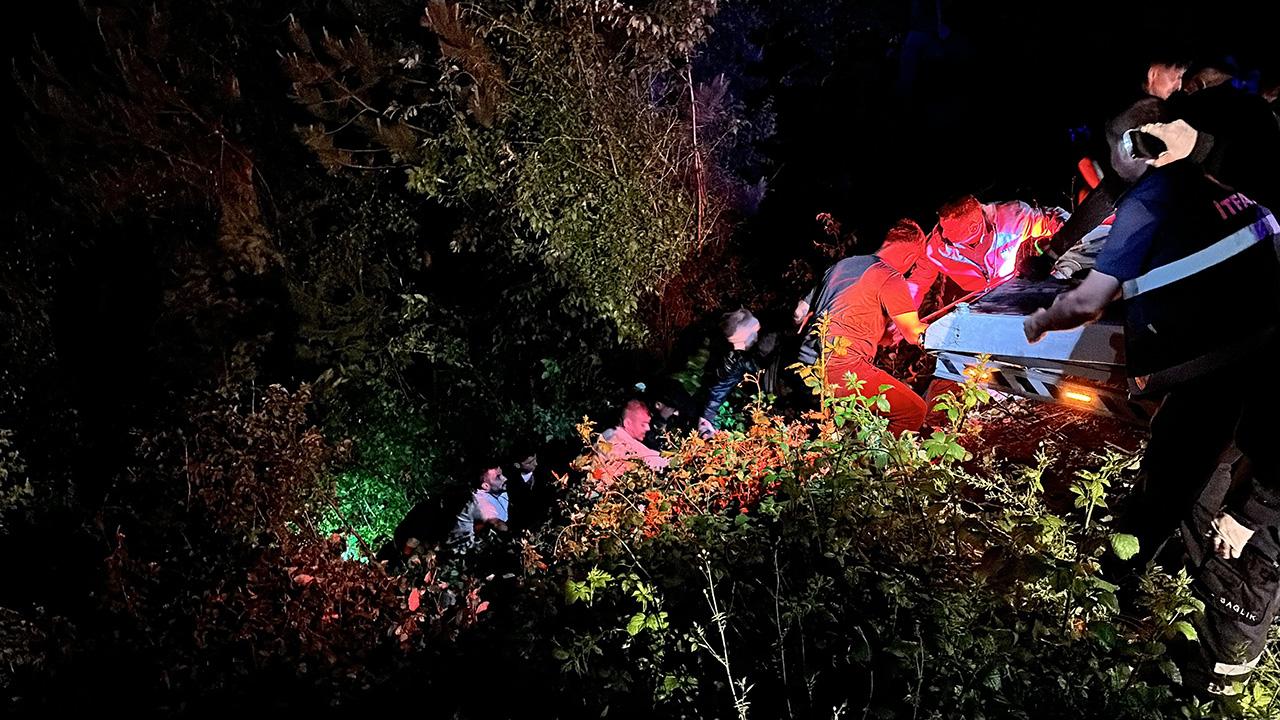 Kastamonu'da otomobil 50 metrelik uçuruma düştü — Son Dakika haber görseli