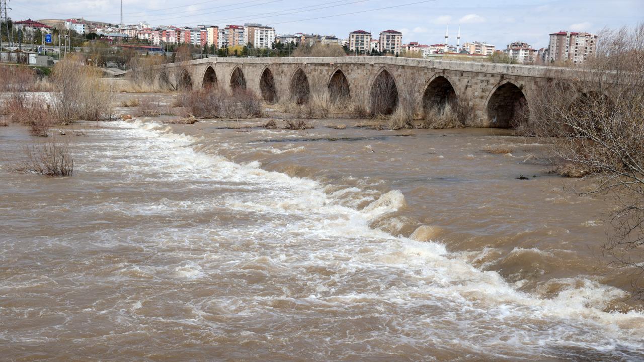 Kızılırmak'ın debisi son 10 yılın zirvesinde — Son Dakika haber görseli