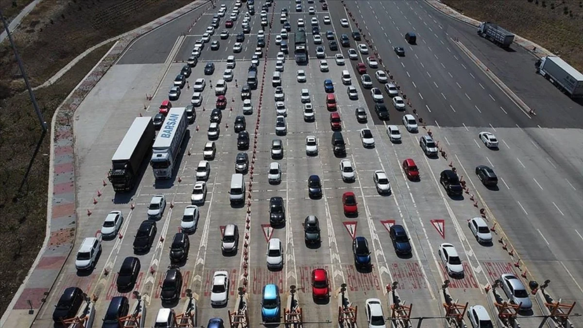 Mart ayında 159 bin 931 adet taşıtın trafiğe kaydı yapıldı — Ekonomi haber görseli