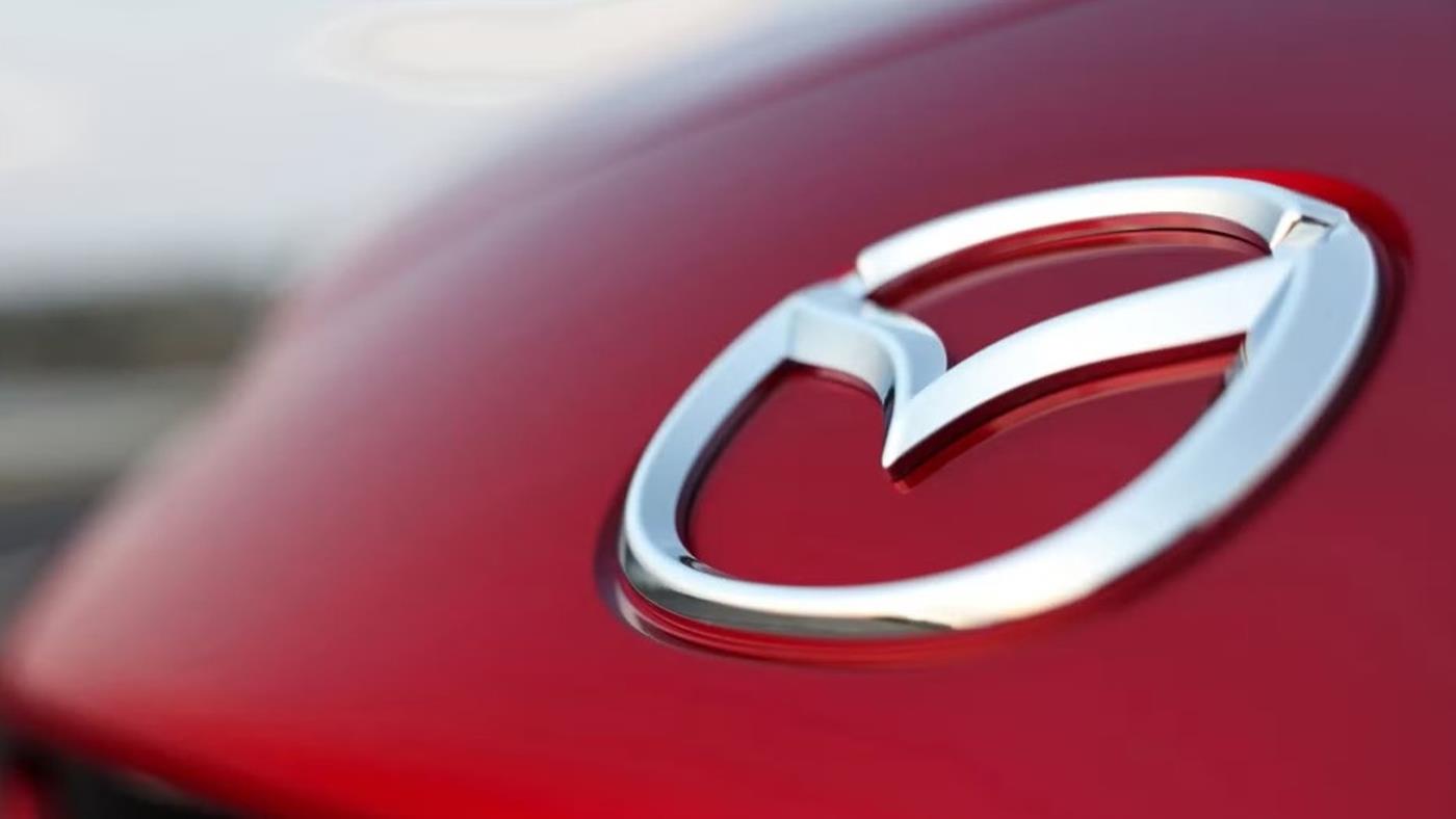 Mazda, otomobillerde dev ekran modasını destekliyor — Teknoloji görseli