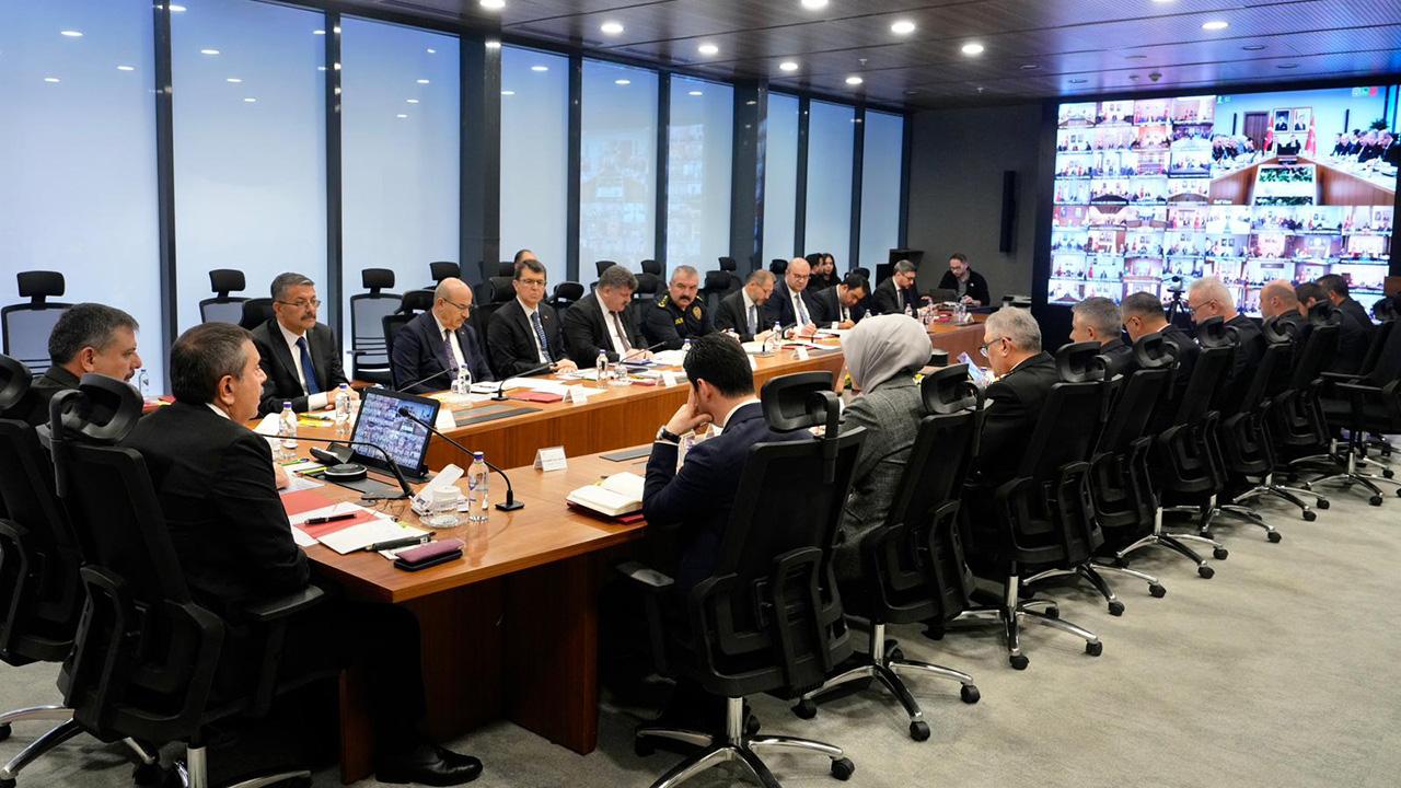 Okullarda alınacak güvenlik önlemleri için kritik toplantı — Son Dakika haber görseli