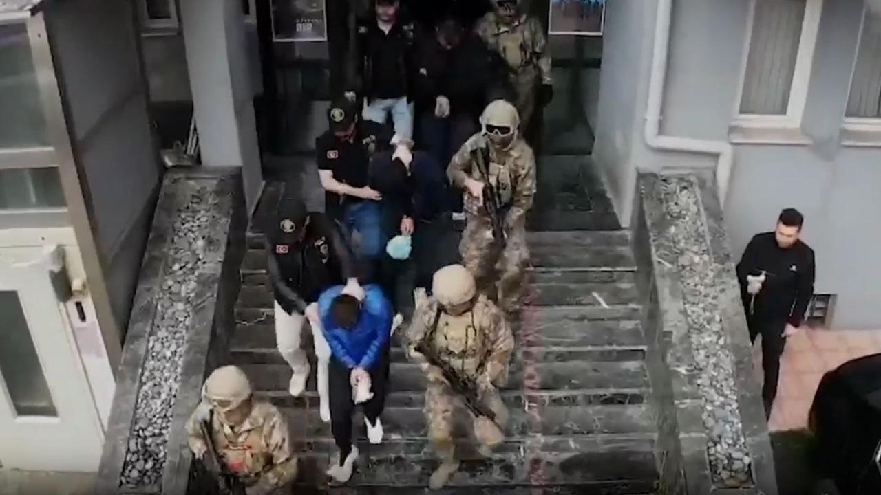 Organize suç örgütlerine 22 ilde operasyon: 23 tutuklama — Son Dakika — Adıyaman yerel haber görseli