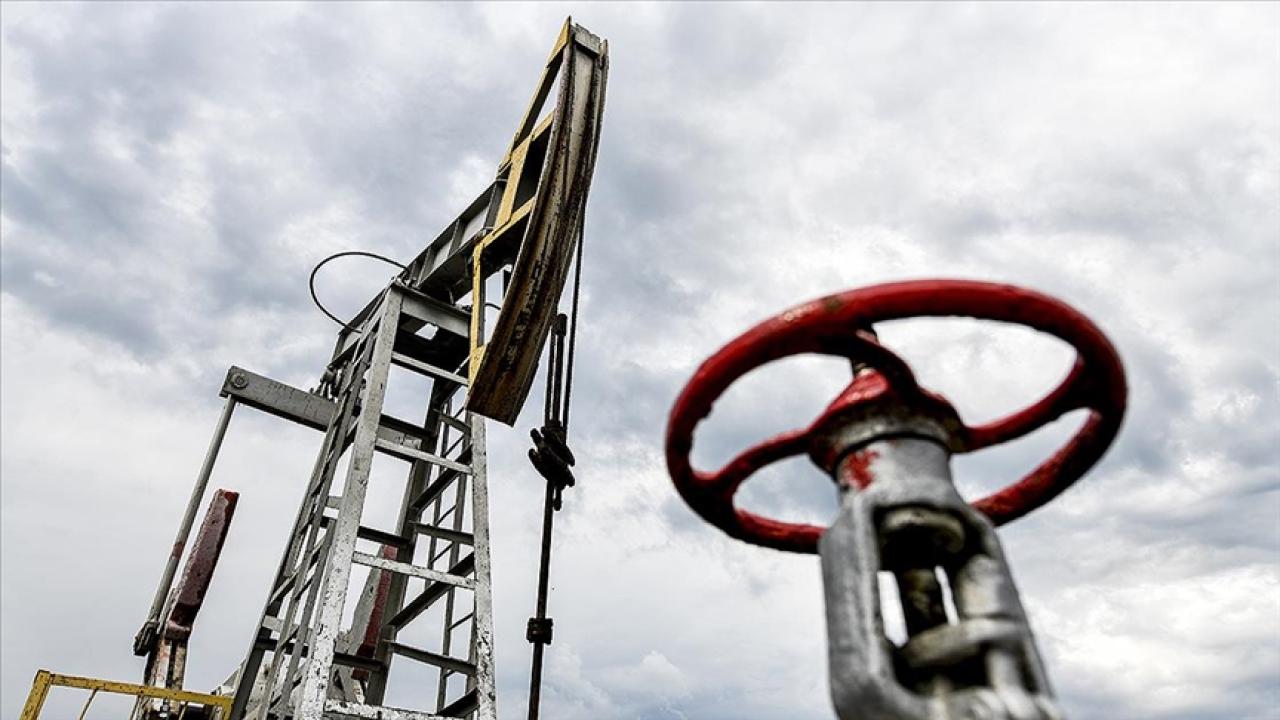 Piyasalar müzakereyi fiyatlıyor: Borsalar kayıplarını sildi, petrol geri çekildi — Son Dakika haber görseli