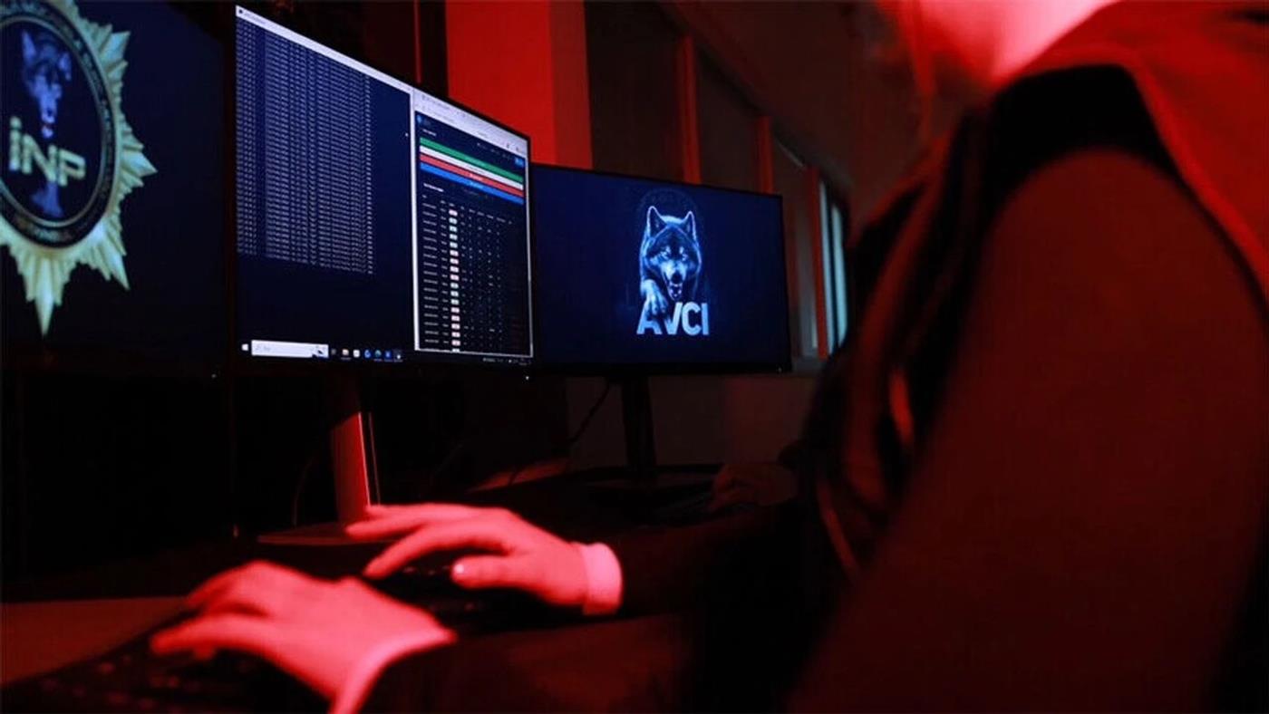 Türk polisi suçluları yapay zekalı AVCI ile yakaladı: Şifreli platformlara sızabiliyor — Teknoloji haber görseli