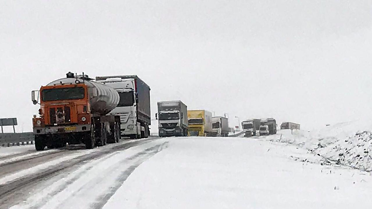 TürkgözüPosofDamal kara yolu tır trafiğine açıldı — Son Dakika — Adıyaman yerel haber görseli