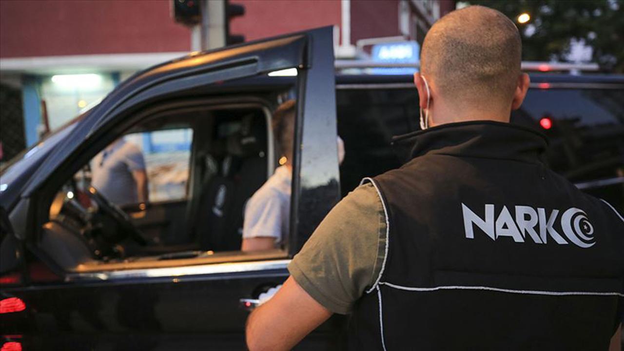 Uyuşturucu, yasa dışı bahis ve sanal kumar suçlarından 2 bin 996 şüpheli tutuklandı — Son Dakika görseli