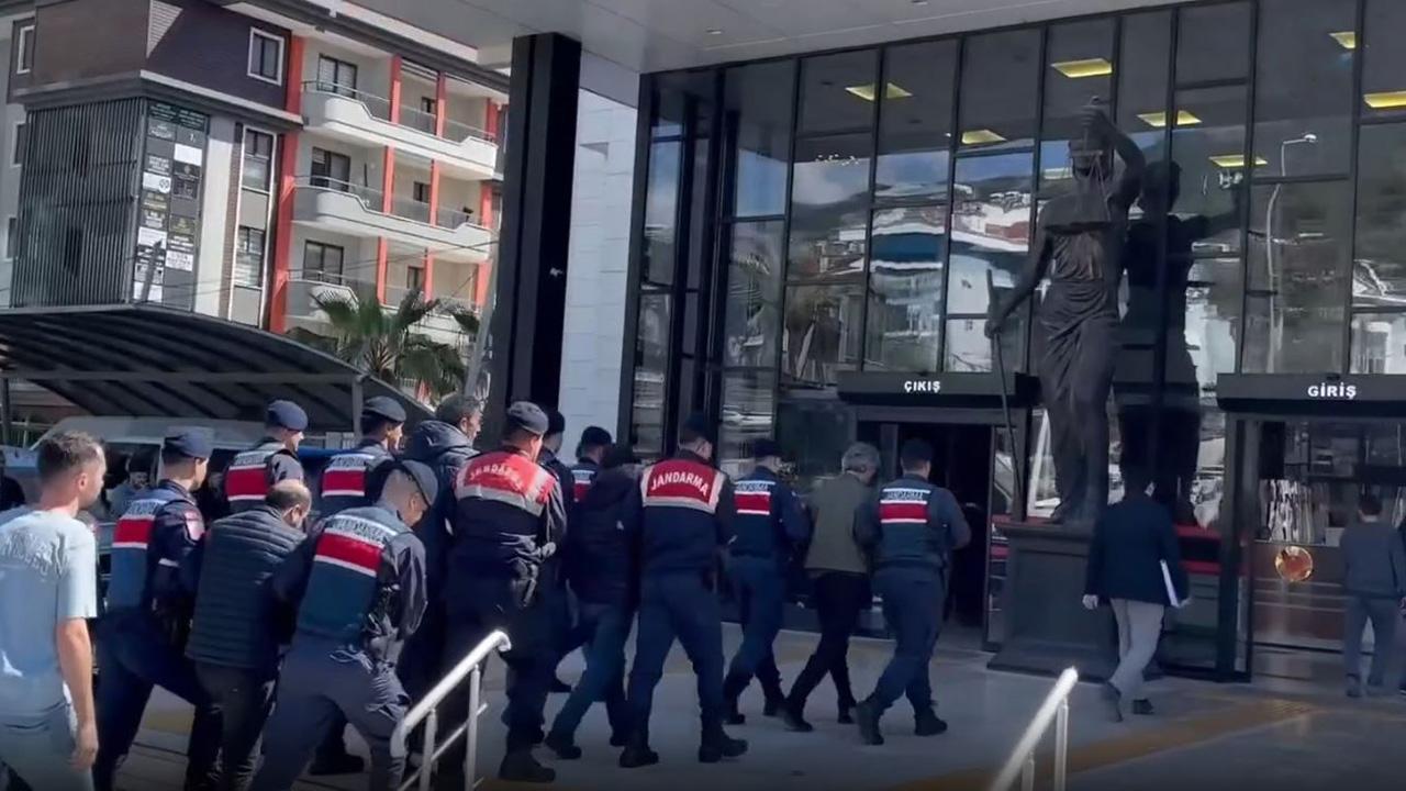Zehir tacirlerine göz açtırılmıyor: 425 bin hap ele geçirildi — Son Dakika haber görseli